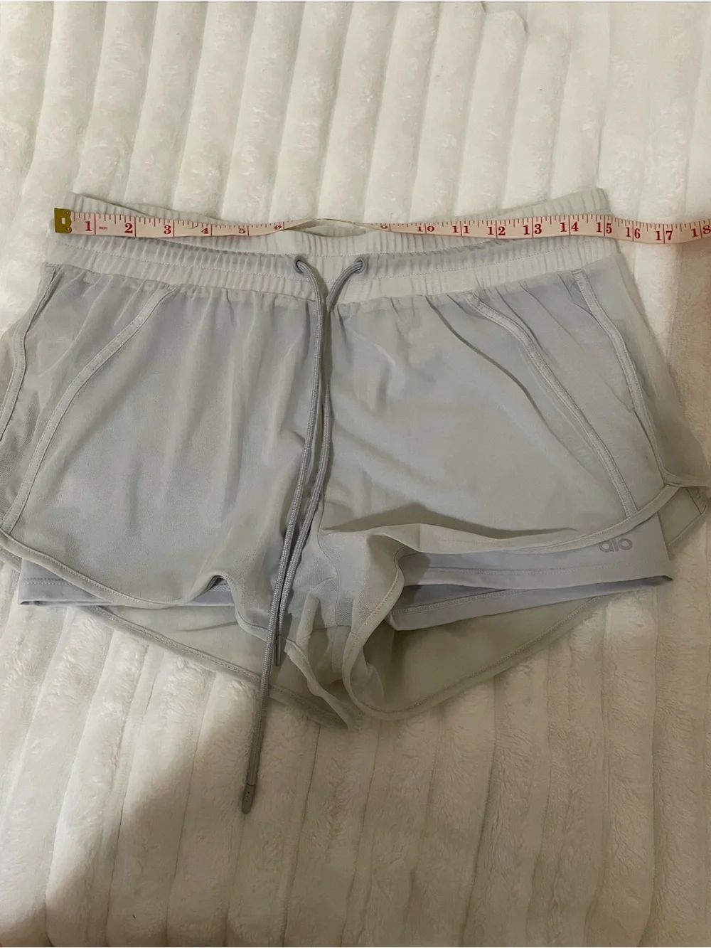 ALO Yoga Women’s White Run Short with Drawstring Waist
